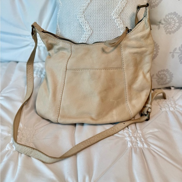 American Leather Co. Ivory Shoulder Bag Purse Zipper With Inner Pockets - Picture 3 of 11